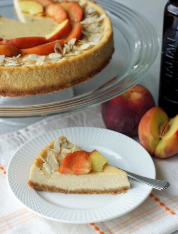 Einfaches Rezept für Amaretto Peach Cheesecake