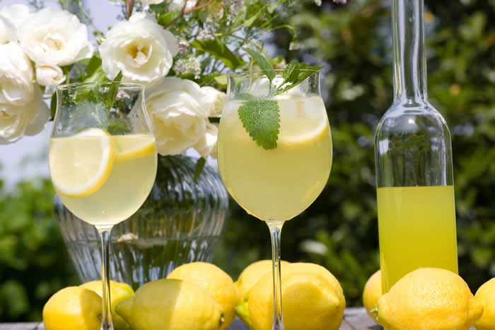 Lemonade oder Limeaid (Limonade)