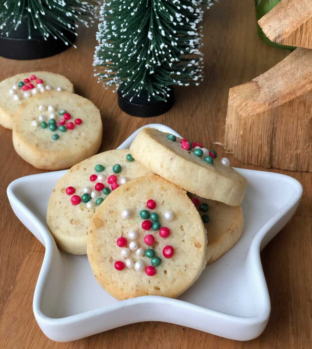 Cream Cheese Christmas Cookies (Frischkäse-Kekse)