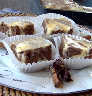Rezept für Cream Cheese Chocolate Brownies - Frischkäsebrownies