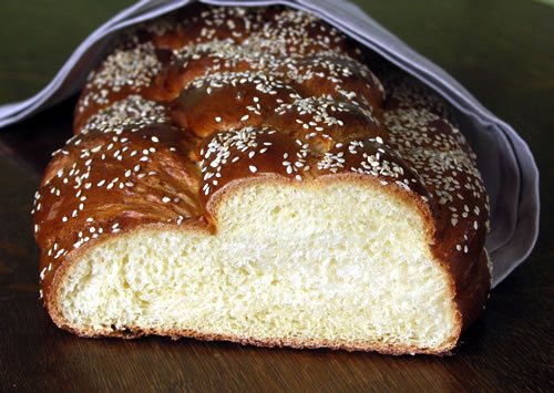 Challah - traditionelles jüdisches Hefebrot