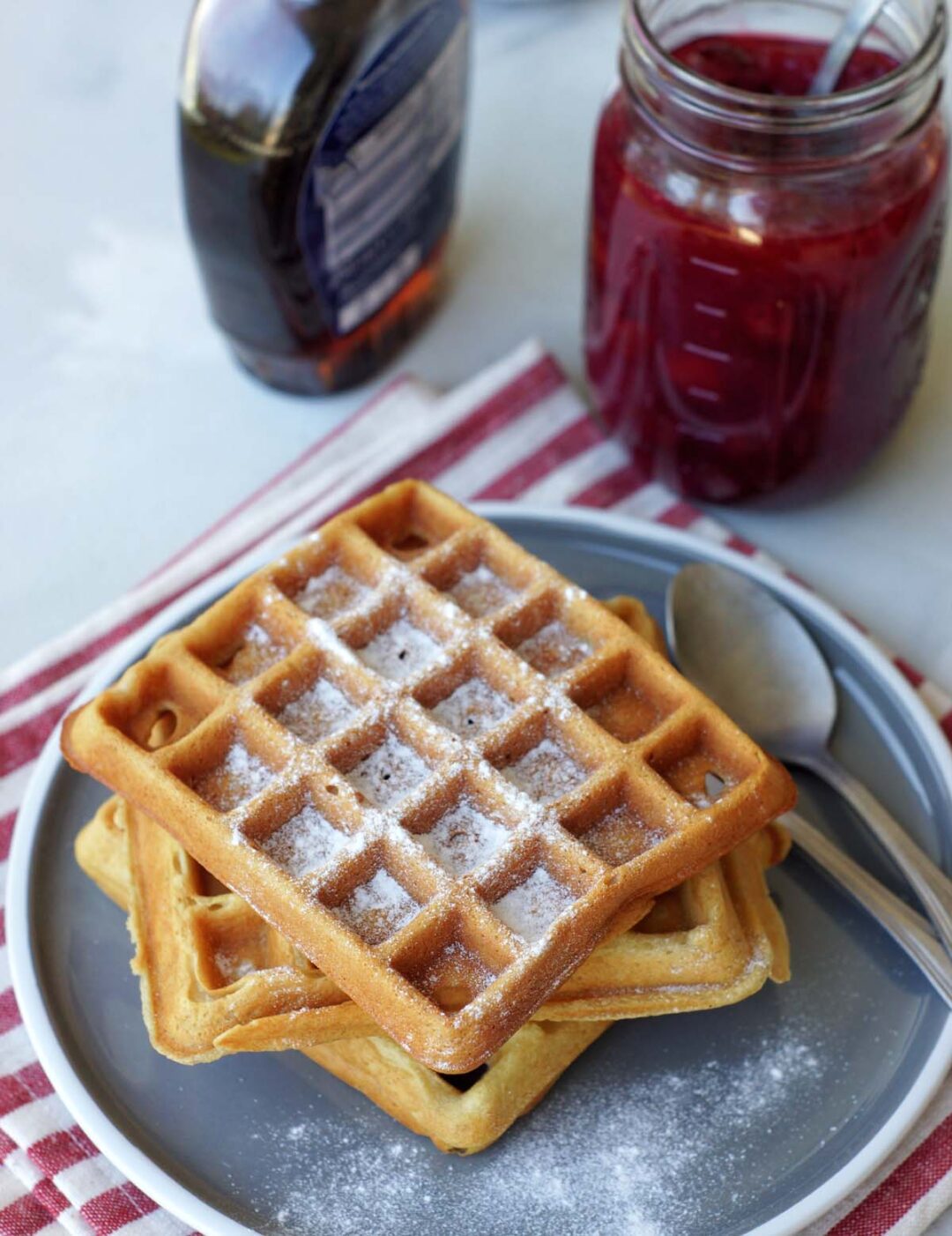 Amerikanisches rezept für einfache Yeast Waffles