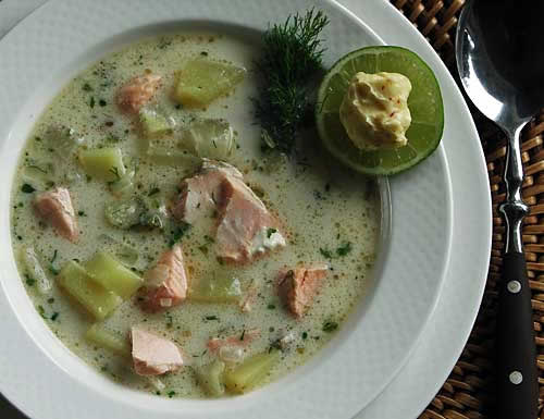 Lachs-Chowder mit Limetten-Chili-Butter | USA kulinarisch