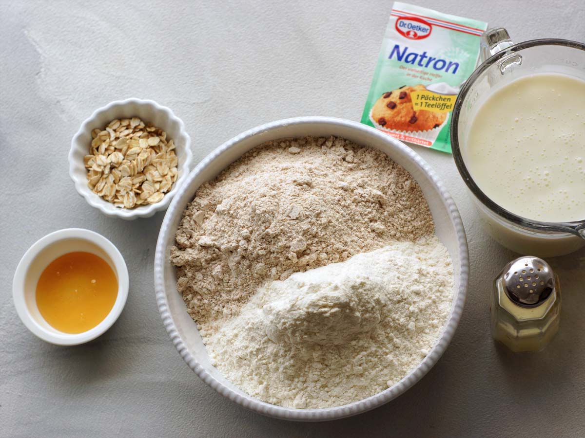 Zutaten für irisches Soda Bread mit Vollkorn