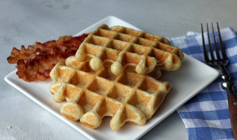 Rezept für Cornmeal Yeast Waffles