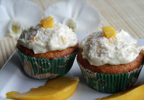 Kokos-Cupcakes mit Mango-Frosting | USA kulinarisch