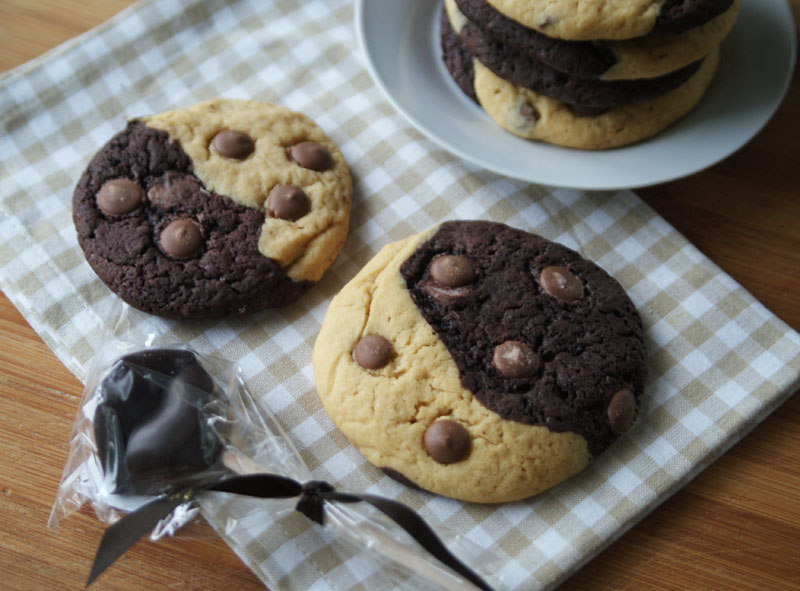 Peanut Butter Chocolate Chip Cookies