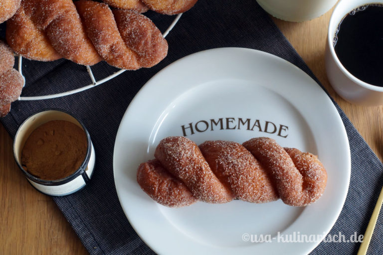 Donuts mit Hefe (Doughnuts Grundrezept) | USA kulinarisch