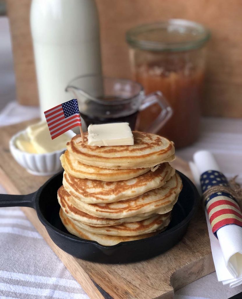 Pancakes / Pfannkuchen zum USA-Frühstück