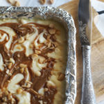 Fudge mit Macadamias und Dulce de leche