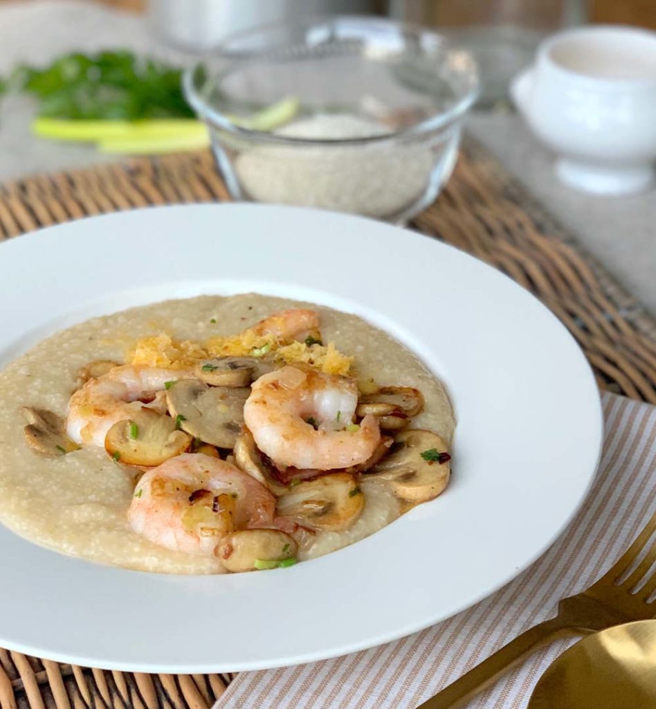 Shrimp and Grits (Polenta mit Garnelen) USA kulinarisch