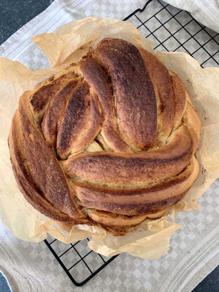 Cinnamon Bun Loaf (Zimtschnecken-Brot)