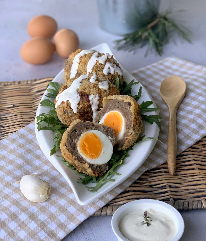 Rezept für Scotch Eggs, gefüllte Hackbällchen mit Ei