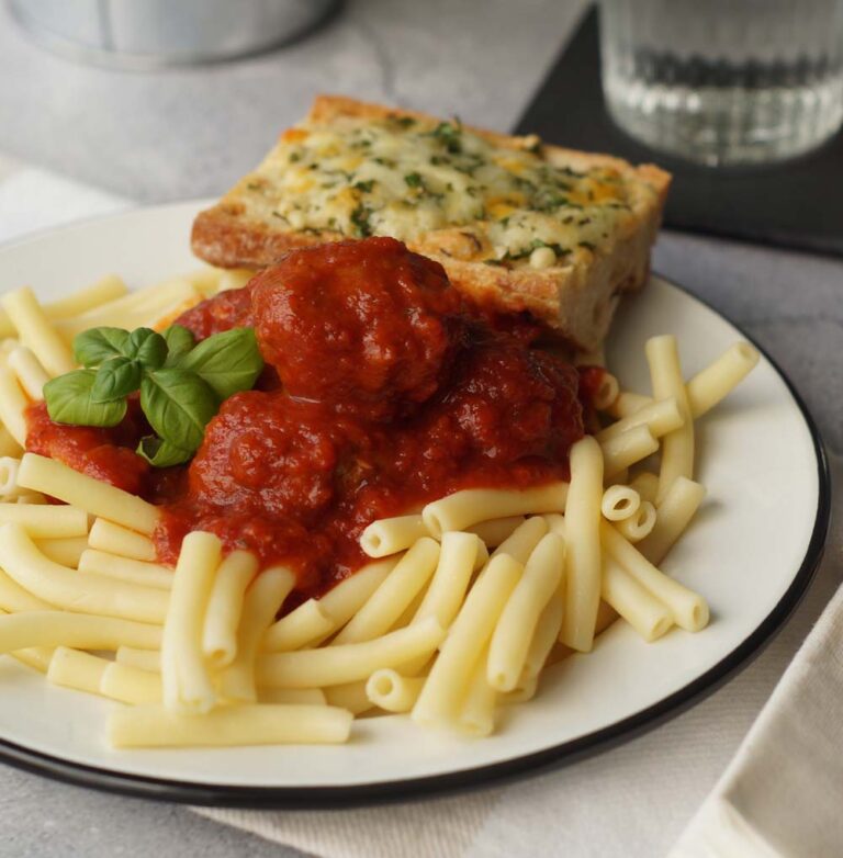 Spaghetti and Meatballs for a crowd