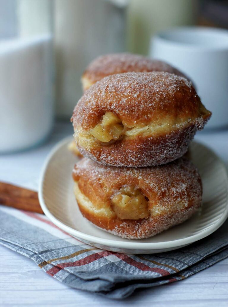 Apple Pie Donuts zum Doughnut Day