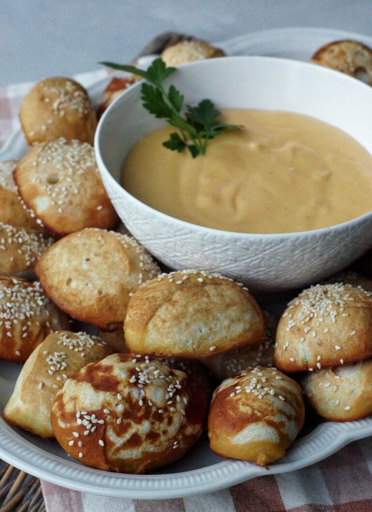 Donuts mit Hefe (Doughnuts Grundrezept) | USA kulinarisch