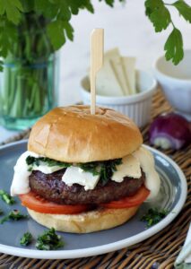 #wirsindbunt: East-West Fusion Burger