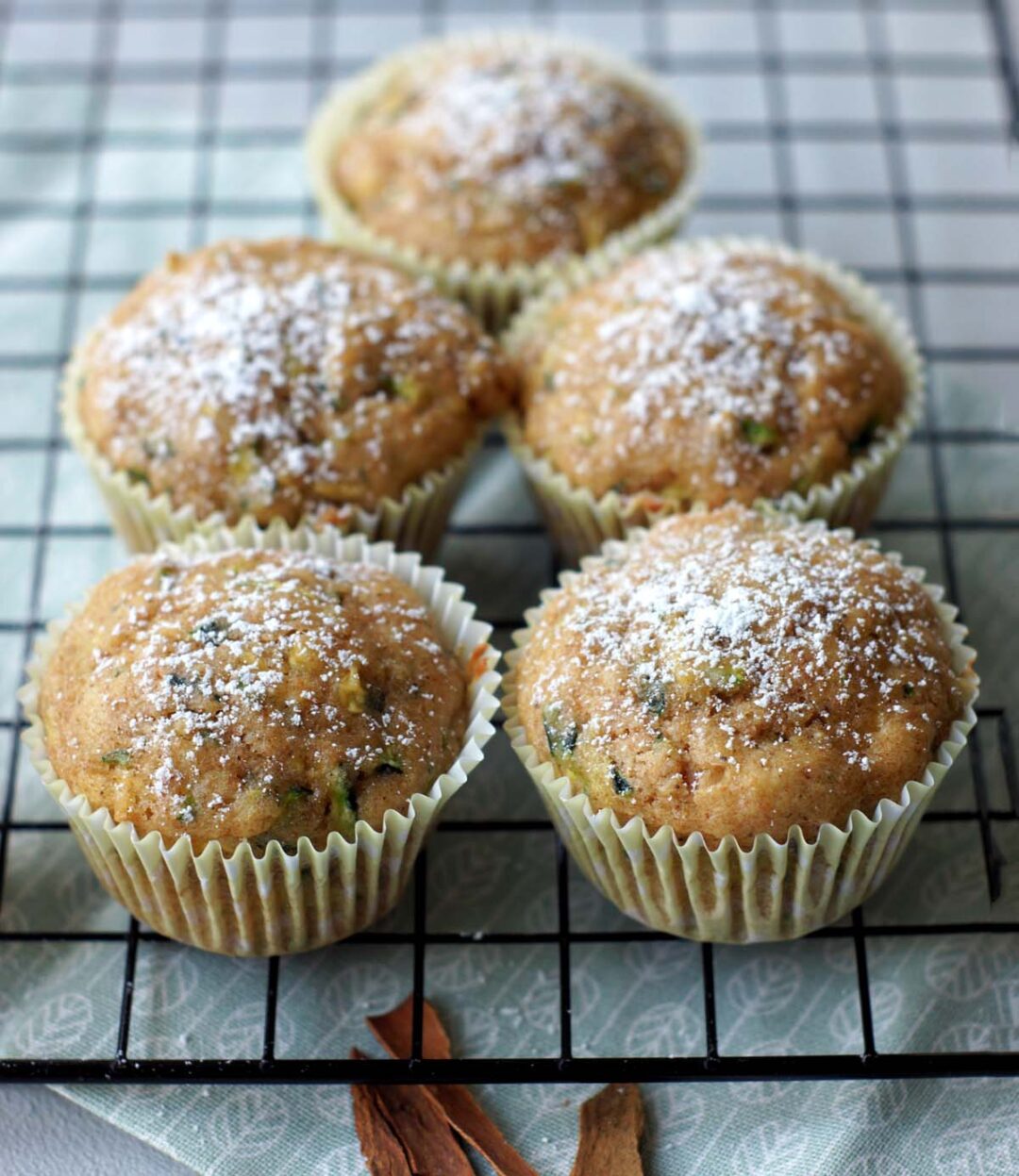 Amerikanisches Rezept für Zucchini Muffins mit wenig Zucker