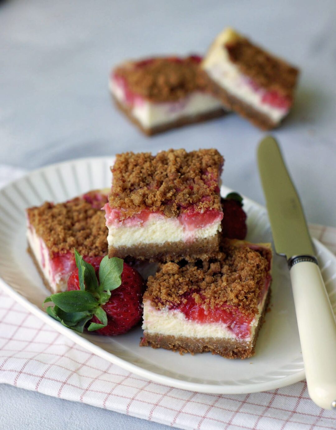 Amerikanisches Rezept für Strawberry Cheesecake Bars