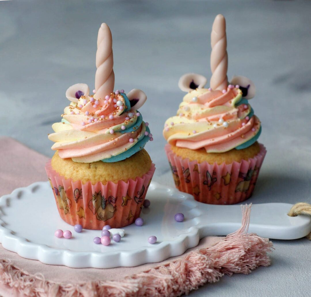 Amerikanisches Rezept für Unicorn Cupcakes, Einhorn-Törtchen
