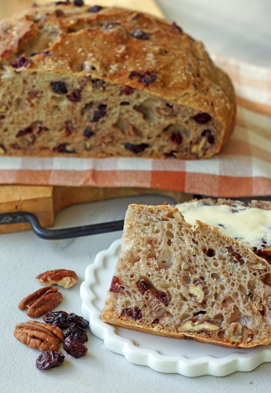 Amerikanisches Rezept für Cranberry Nut Bread aus dem Dutch Oven